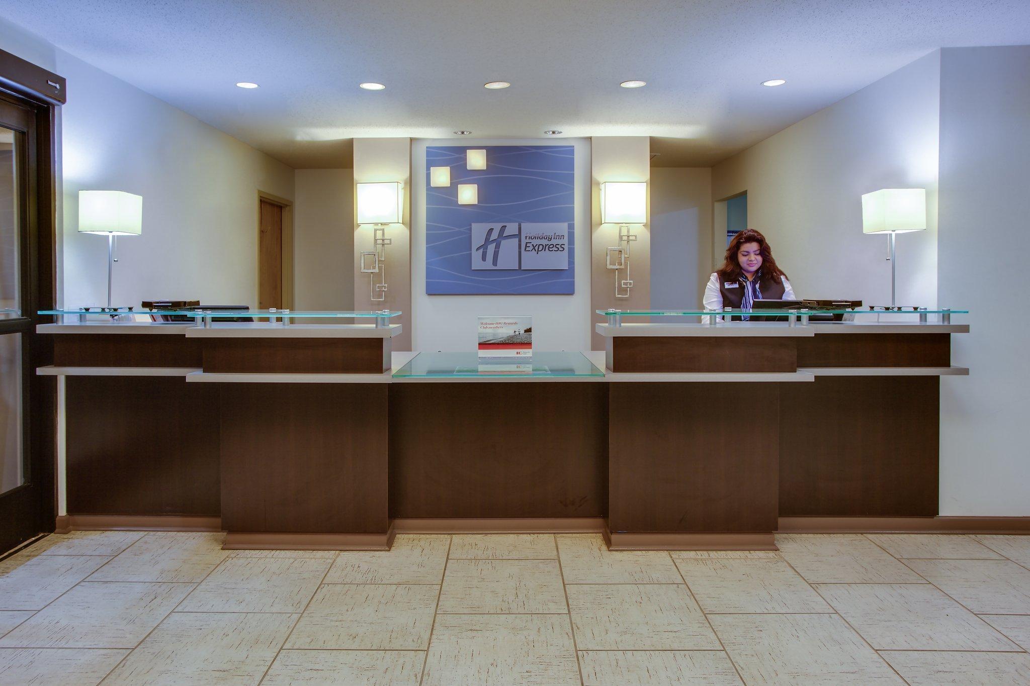 Holiday Inn Express Hotel & Suites Greensboro-East By Ihg Kültér fotó