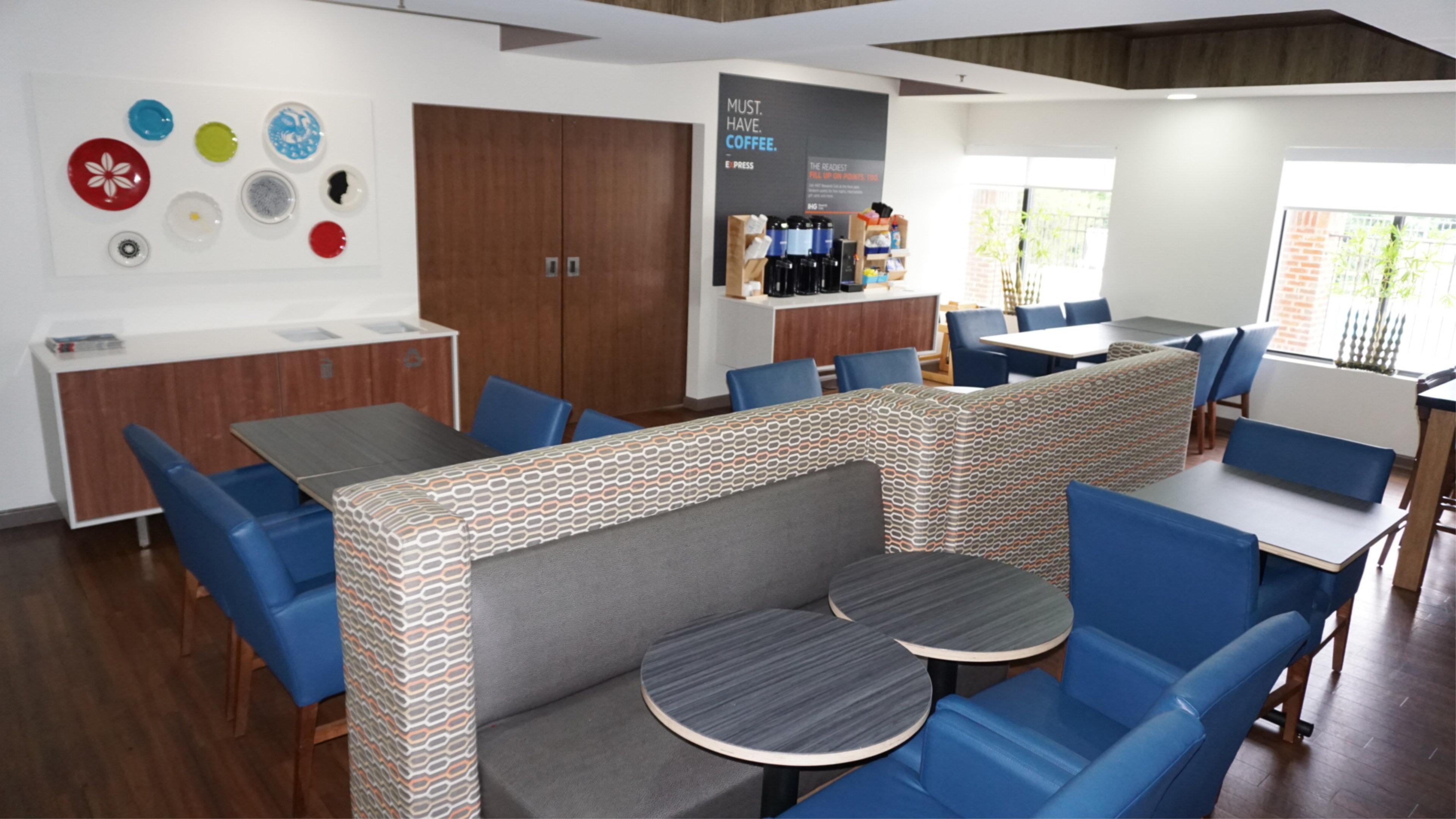 Holiday Inn Express Hotel & Suites Greensboro-East By Ihg Kültér fotó
