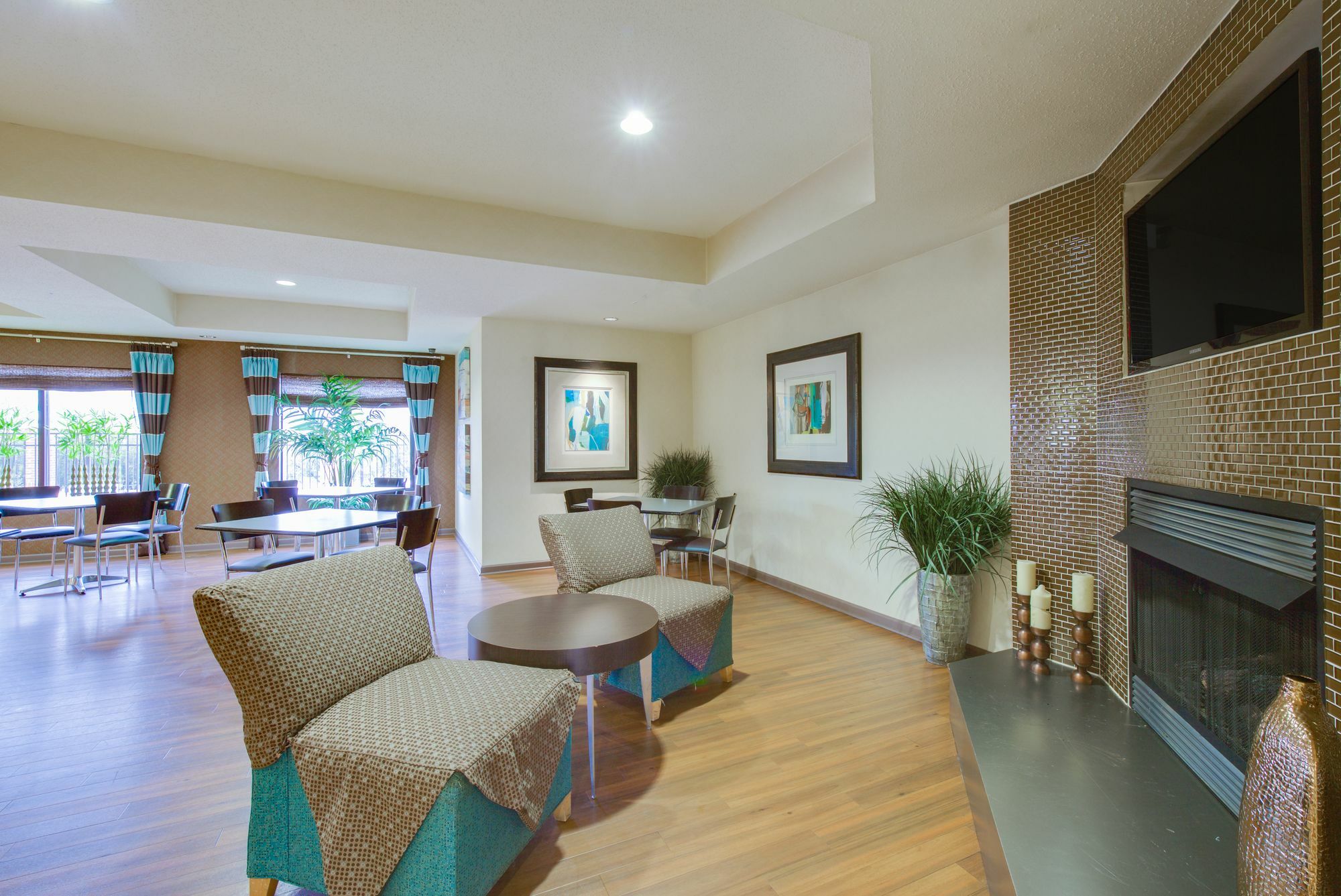 Holiday Inn Express Hotel & Suites Greensboro-East By Ihg Kültér fotó