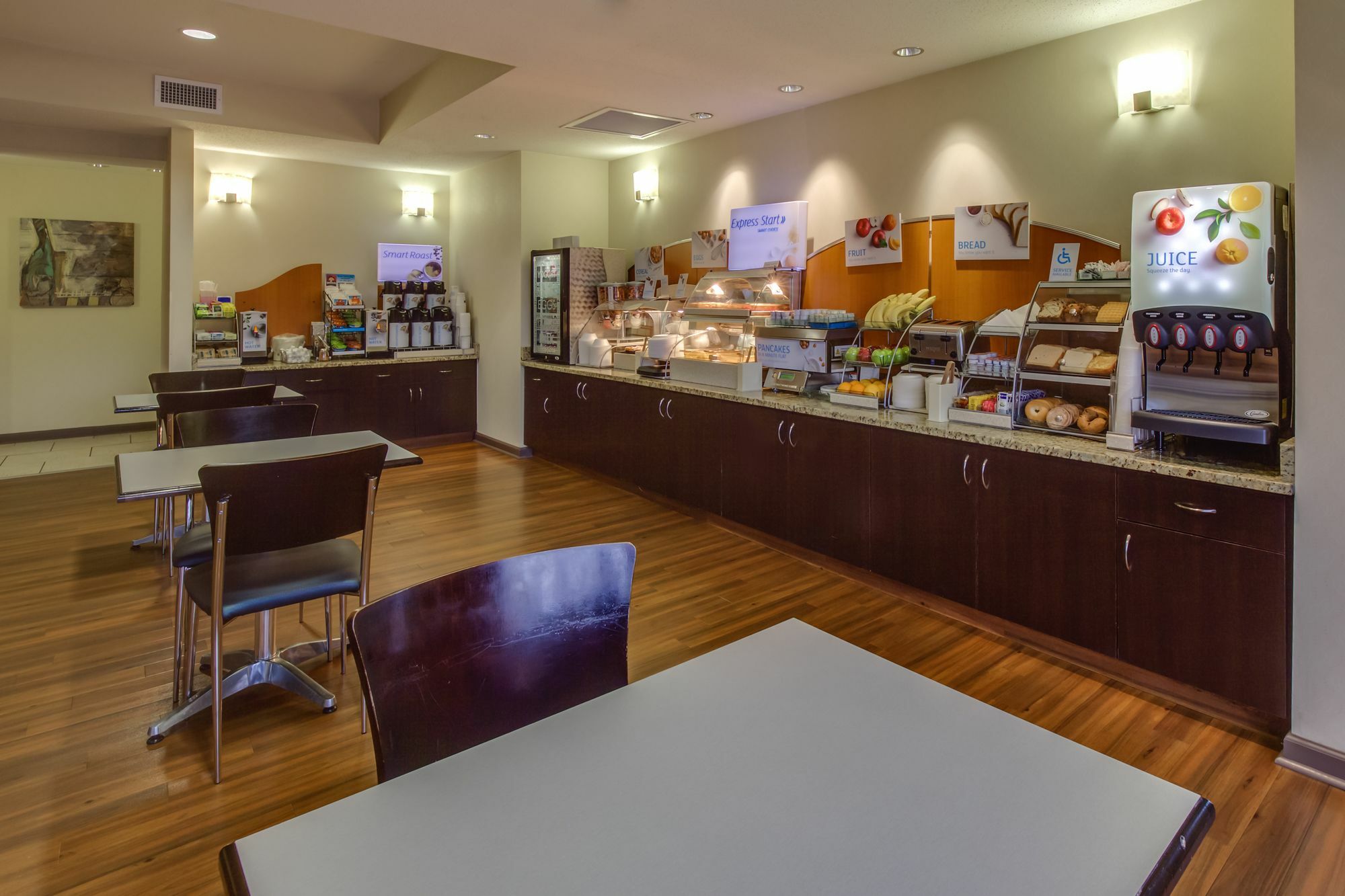 Holiday Inn Express Hotel & Suites Greensboro-East By Ihg Kültér fotó